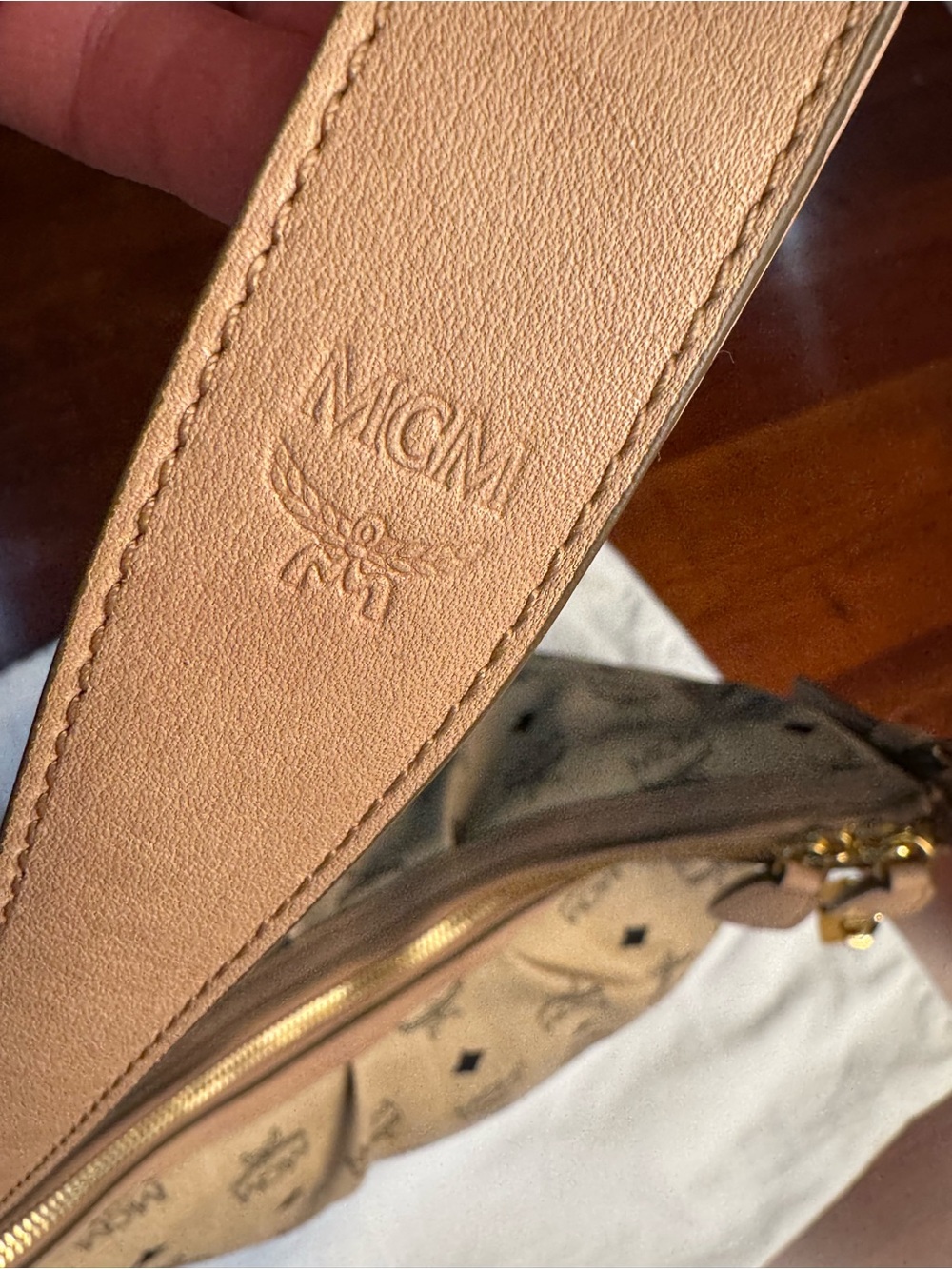 MCM Vintage Visetos 97027 ZipTop Shoulder Bag Tan Leather Gold Hardware NearMint - Picture 7 of 16